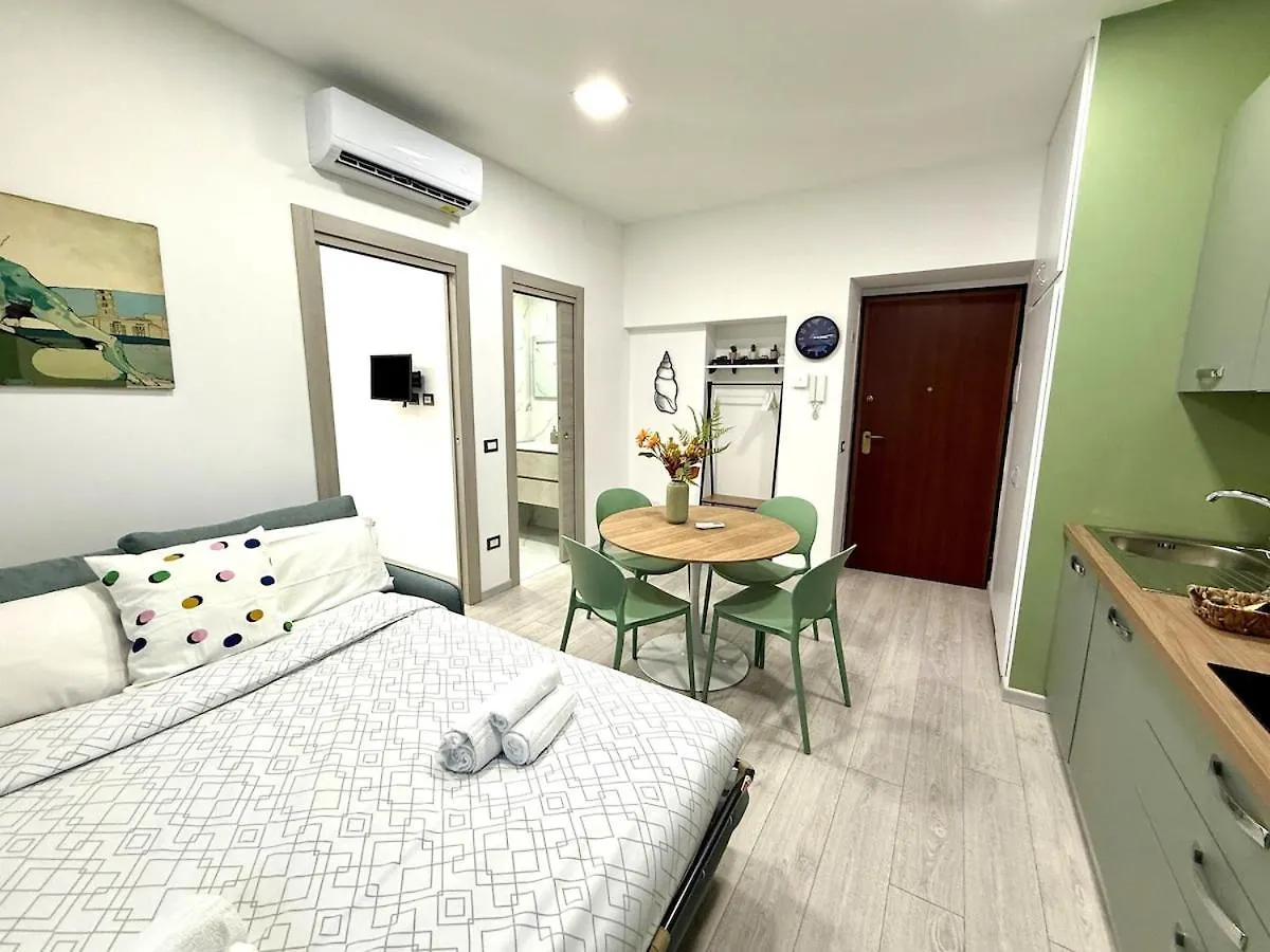5 Minuti Duomo - Metro M4 Argonne - Linate Airport Apartment Milan Italy